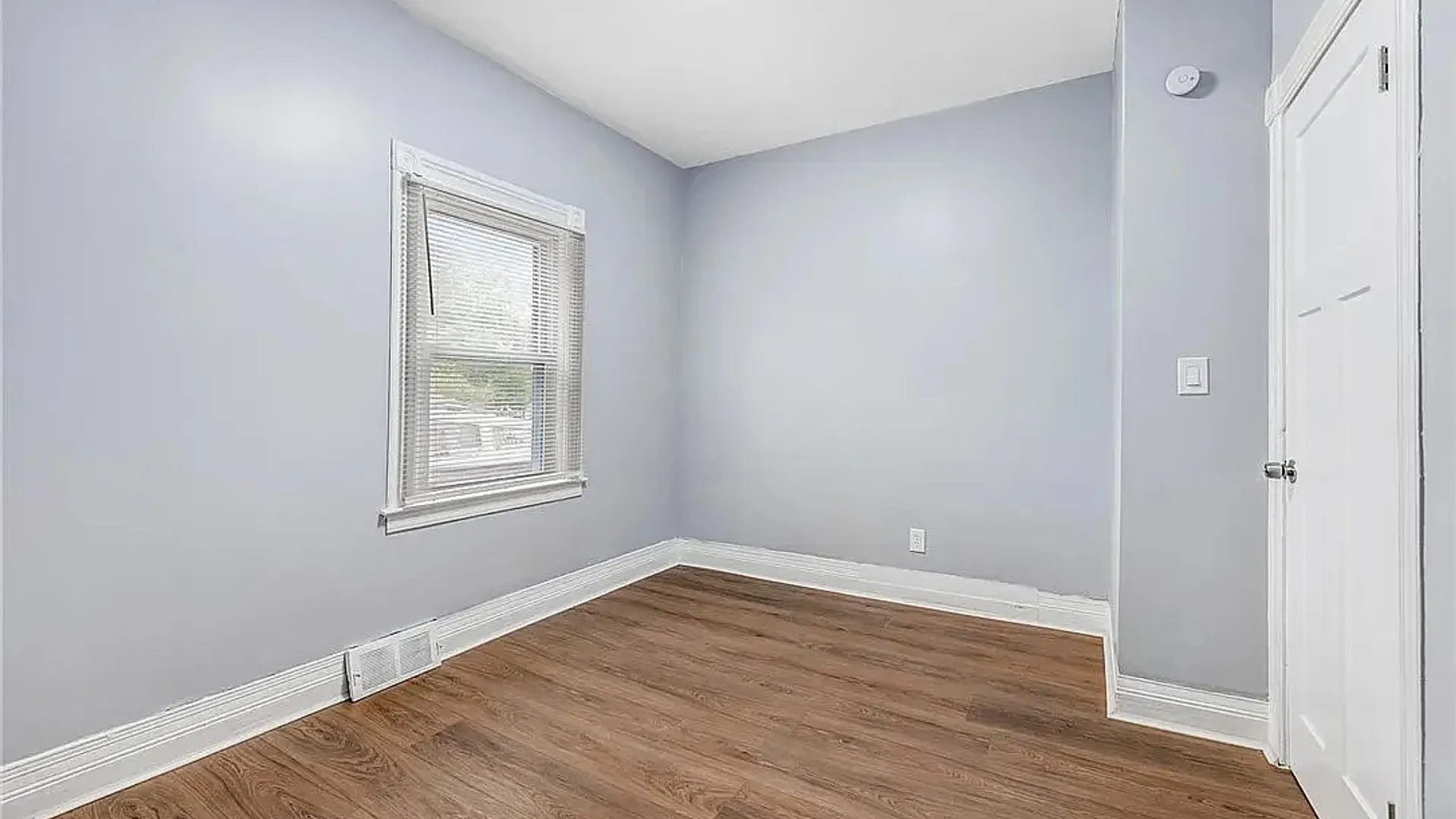 Property at 405 W Ferry, Buffalo, NY 14213 20