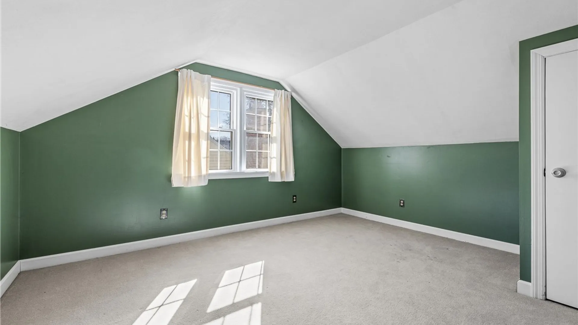 Property at 260 North Street, Aurora, NY 14052 21