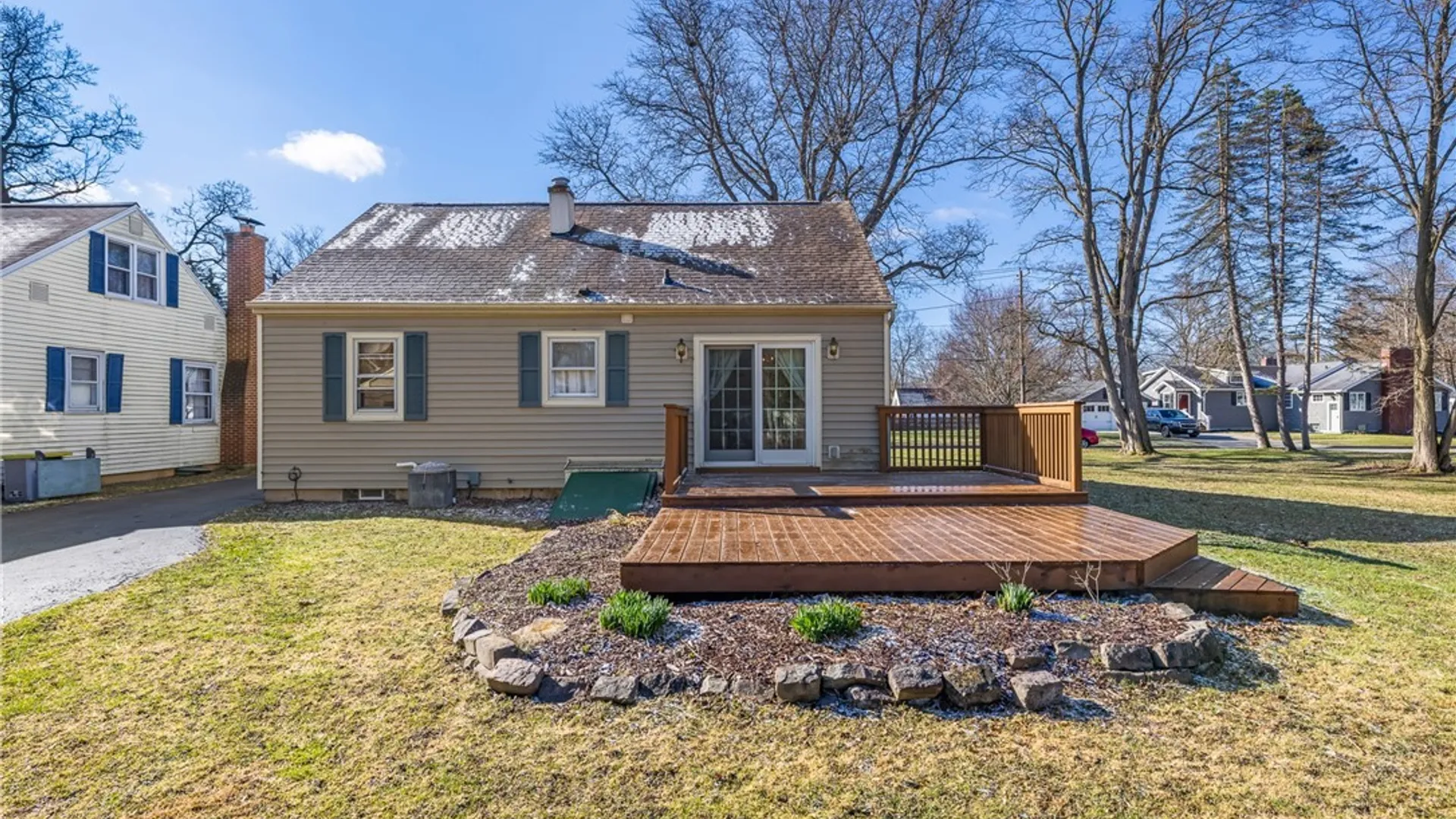Property at 260 North Street, Aurora, NY 14052 4