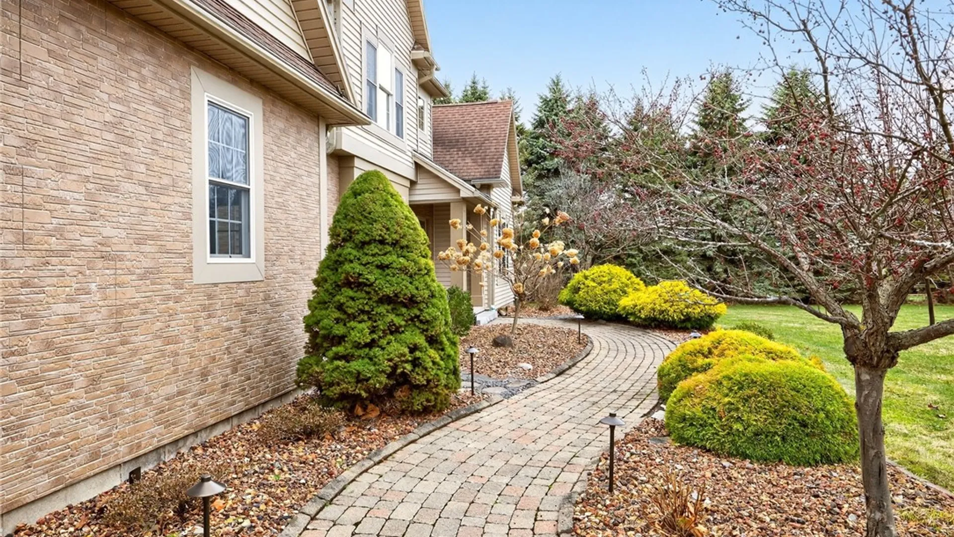 Property at 7 La Terra, Penfield, NY 14580 45