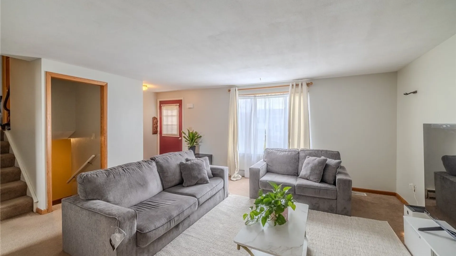 Property at 8238 Lucchesi Drive, Clay, NY 13041 4