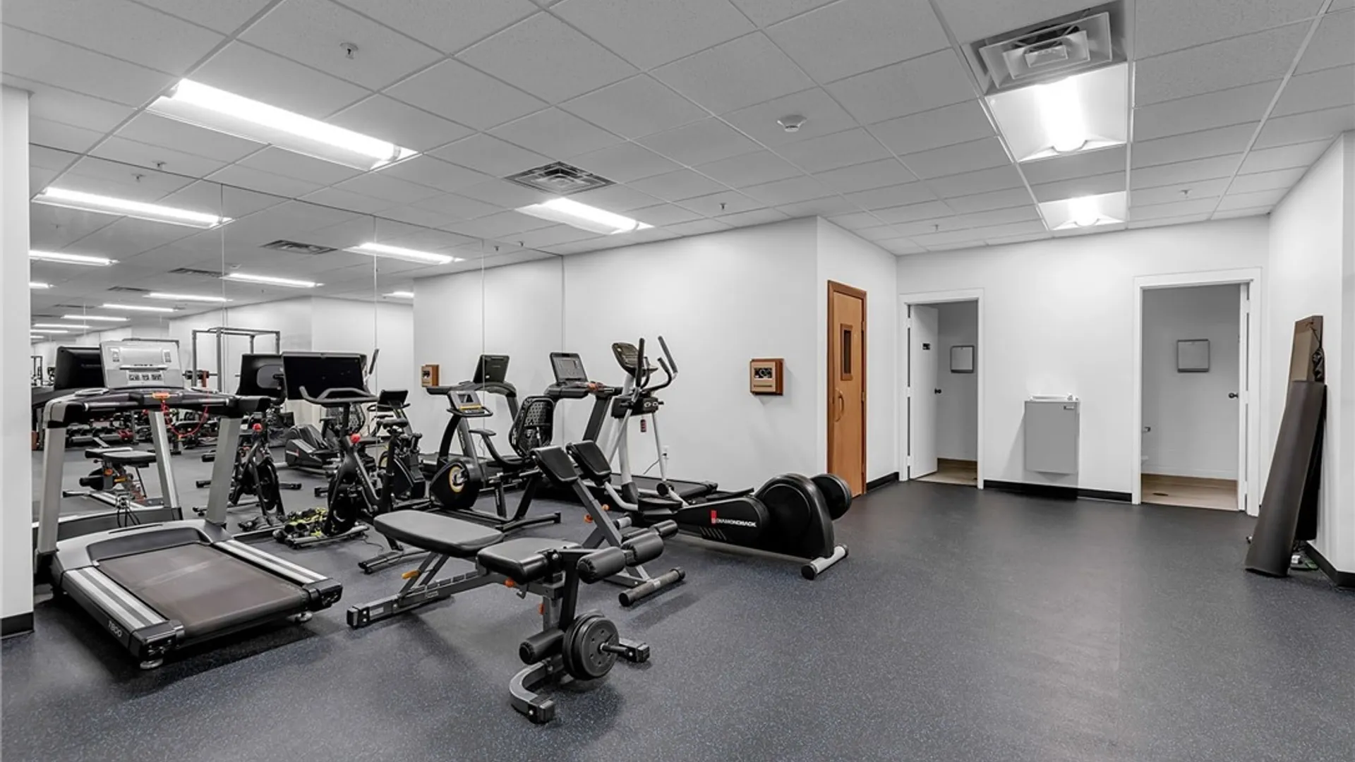 Property at 75 Ojibwa Circle, Buffalo, NY 14202 22