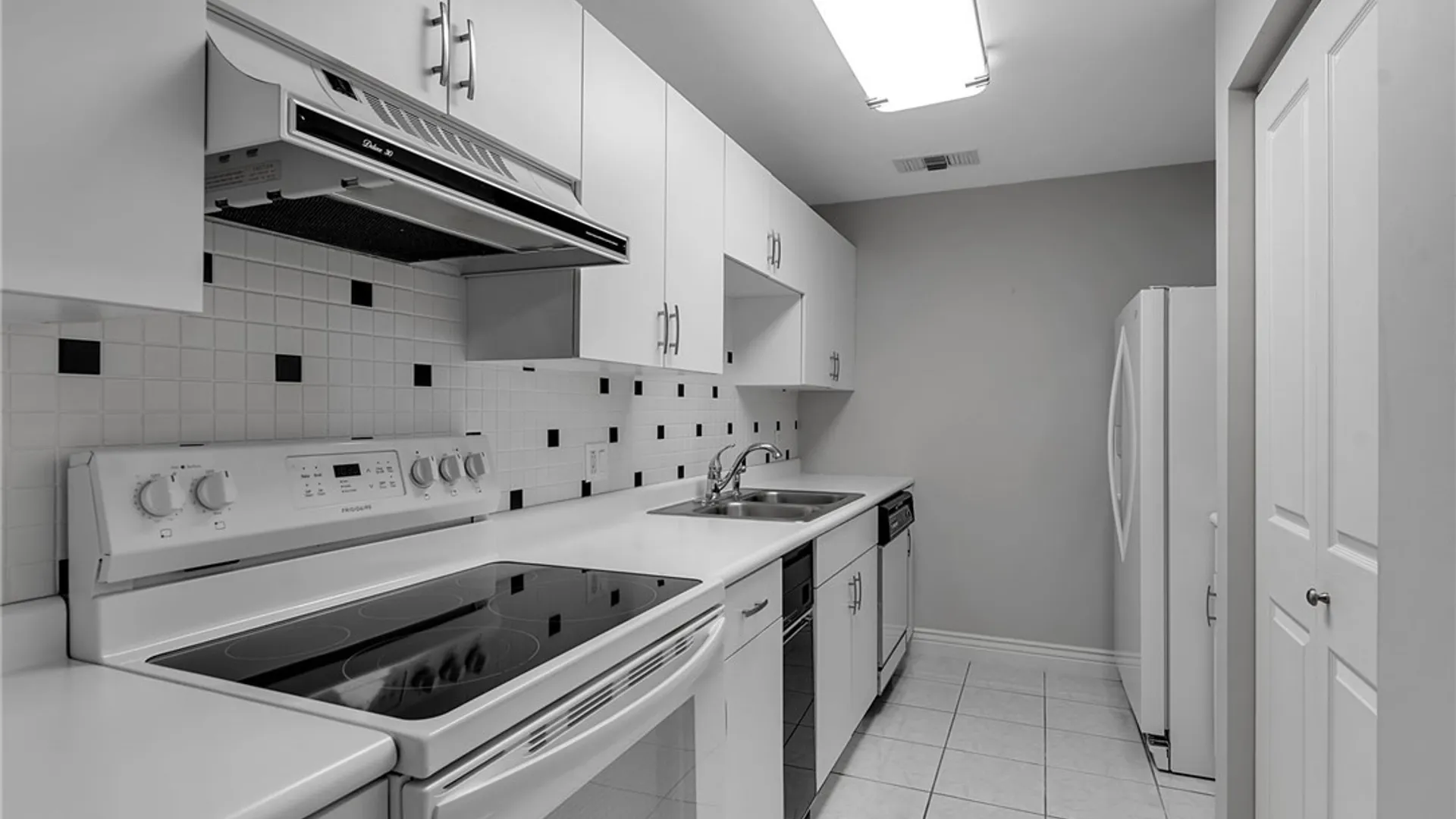 Property at 75 Ojibwa Circle, Buffalo, NY 14202 6