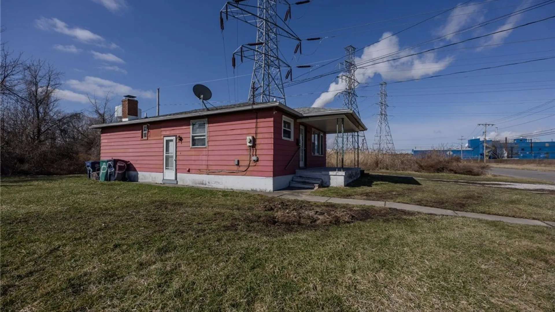 Property at 5629 Girard Avenue, Niagara Falls, NY 14304 9