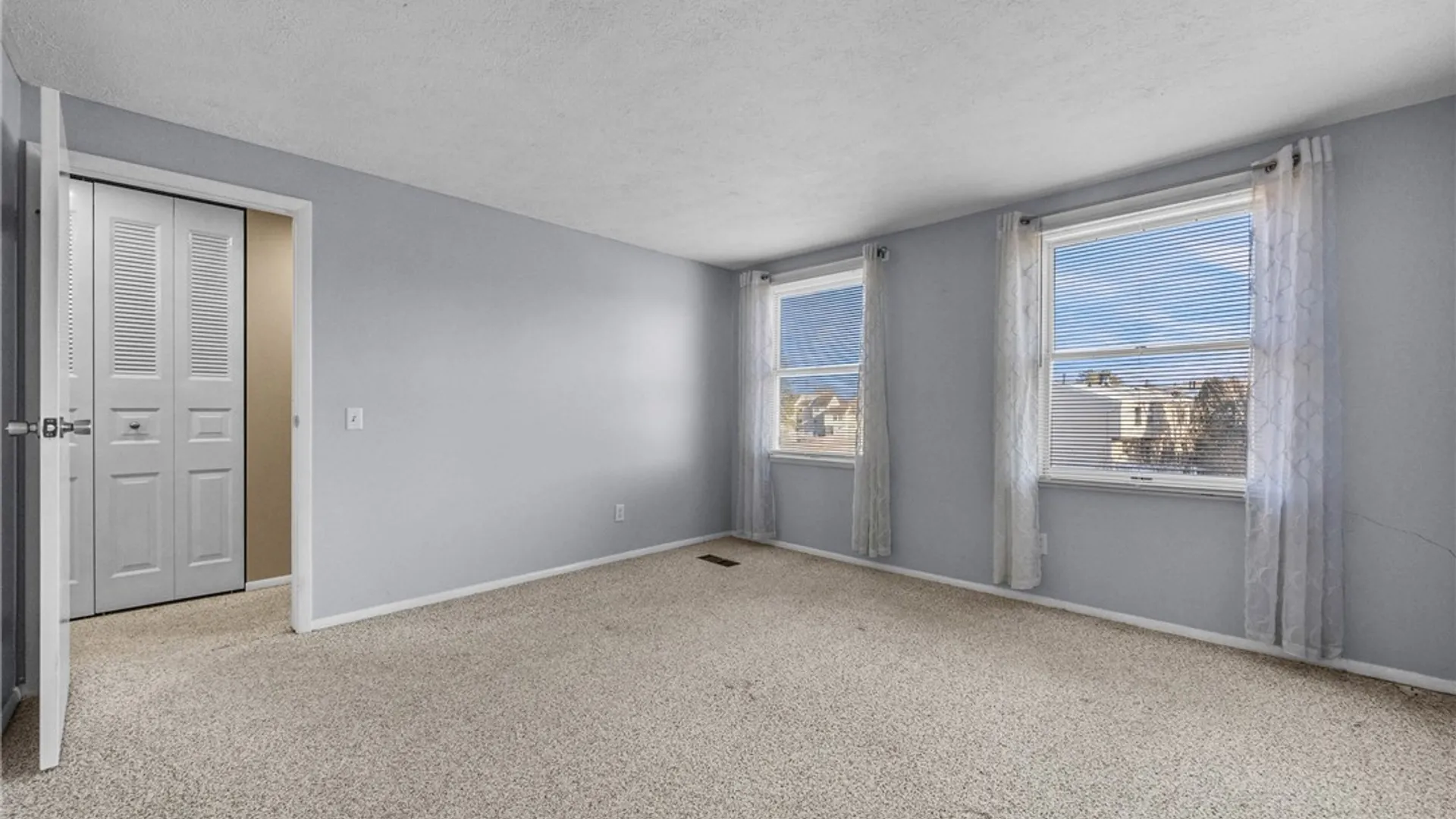 Property at 5 Bramblewood Lane, Penfield, NY 14526 19