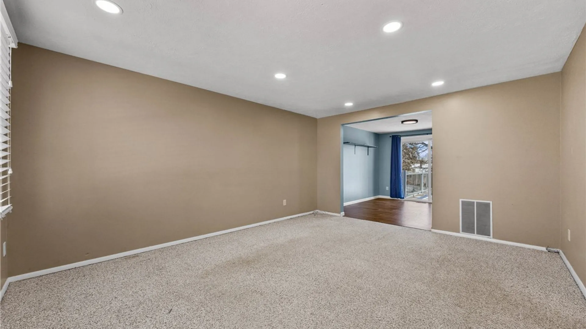 Property at 5 Bramblewood Lane, Penfield, NY 14526 28