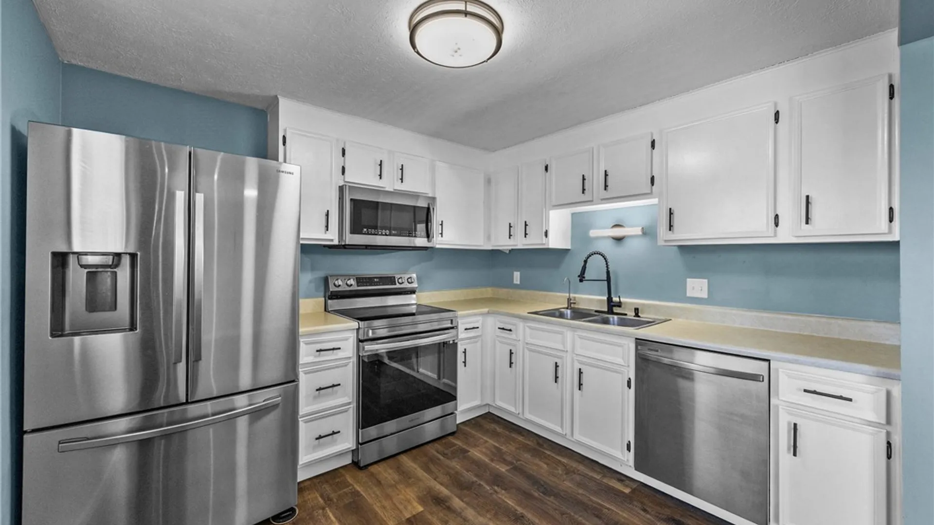 Property at 5 Bramblewood Lane, Penfield, NY 14526 7