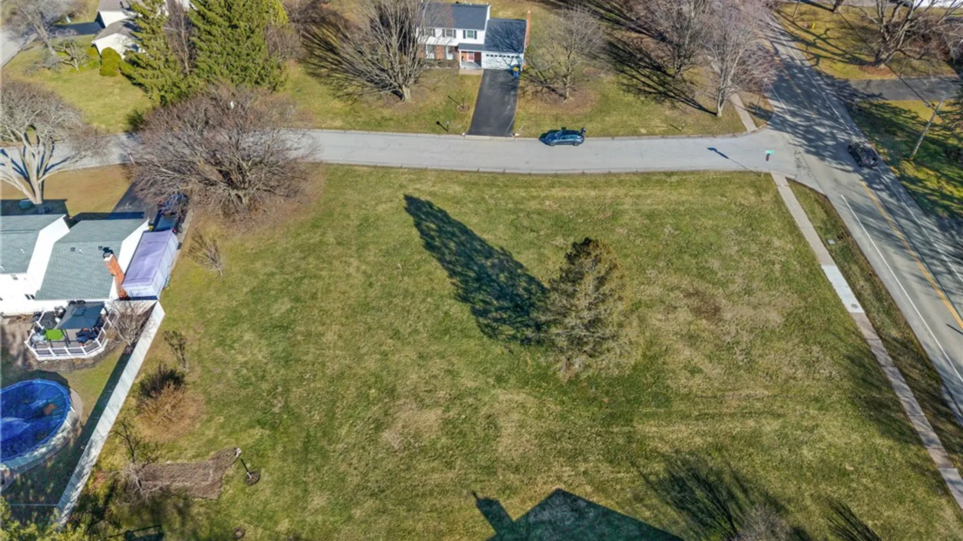 Property at 668 Embury Road, Penfield, NY 14625 4