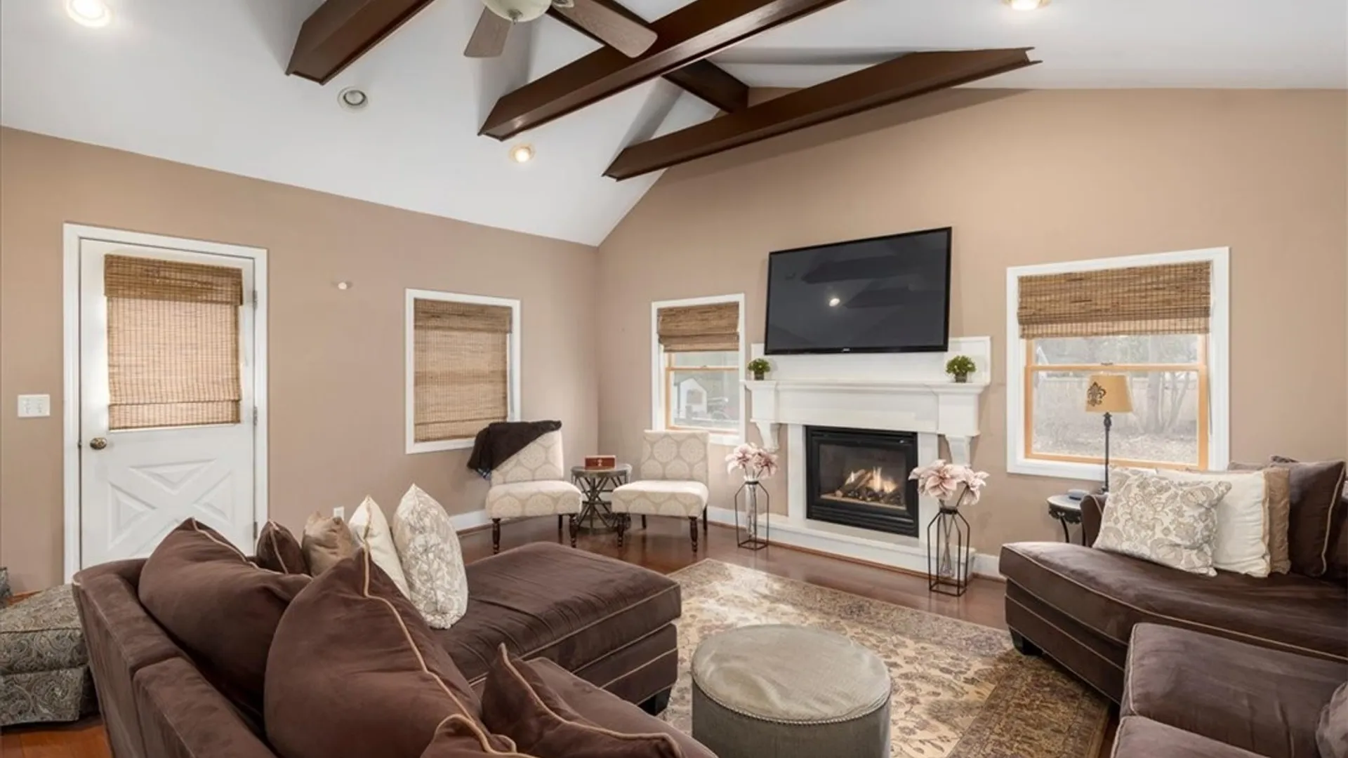 Property at 139 Maple Rd, Aurora, NY 14052 9