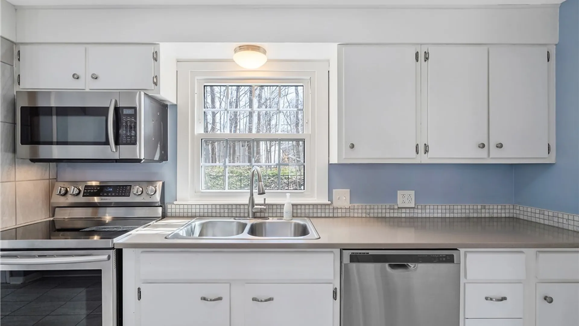 Property at 131 Sagamore Drive, Clay, NY 13090 19