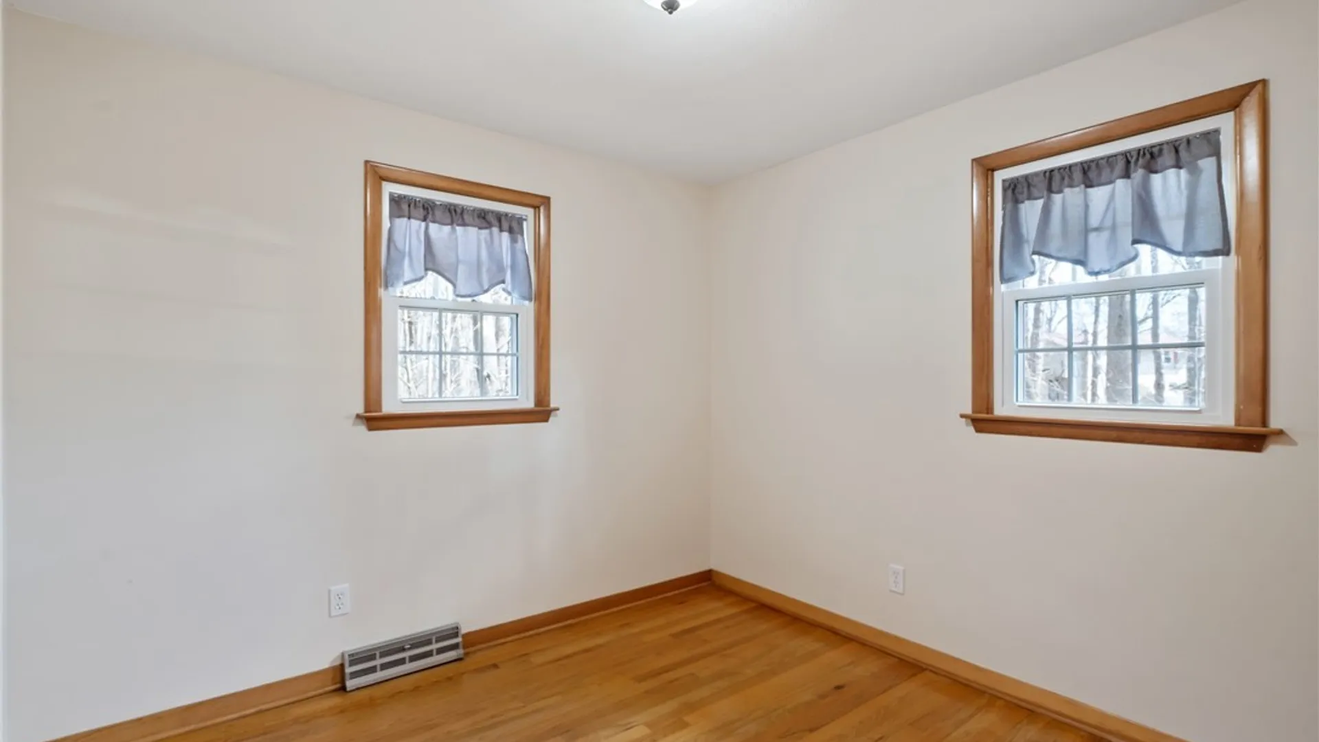 Property at 131 Sagamore Drive, Clay, NY 13090 27