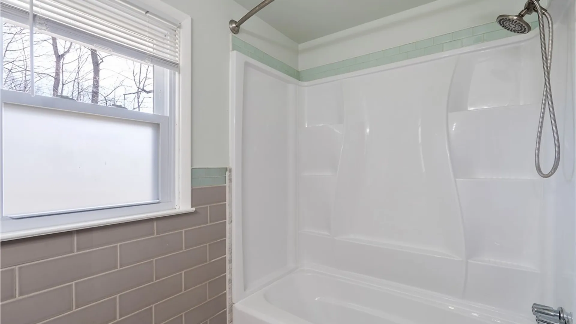 Property at 131 Sagamore Drive, Clay, NY 13090 36