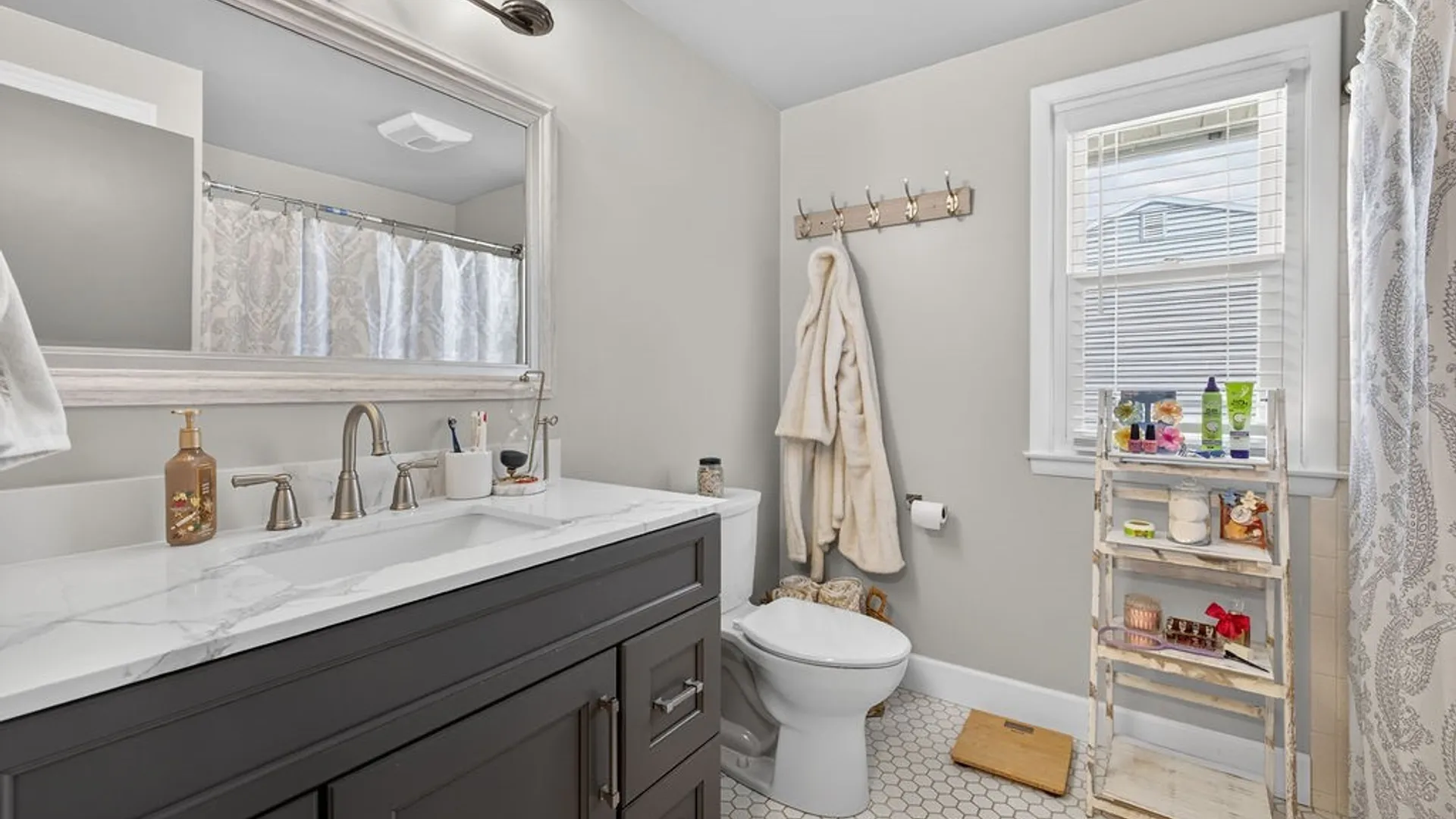 Property at 104 Mallard Drive, Camillus, NY 13031 44