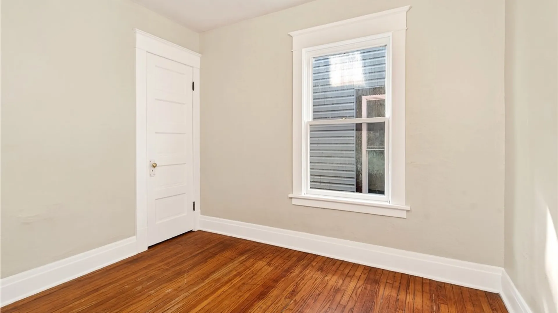 Property at 76 Vernon Place, Buffalo, NY 14214 11