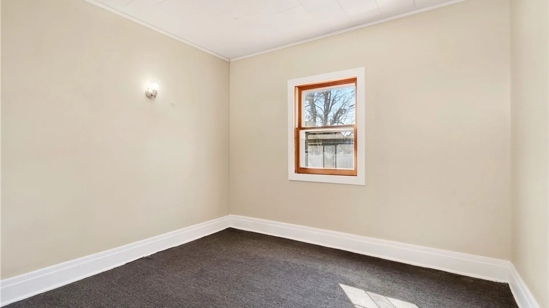 Property at 76 Vernon Place, Buffalo, NY 14214 14