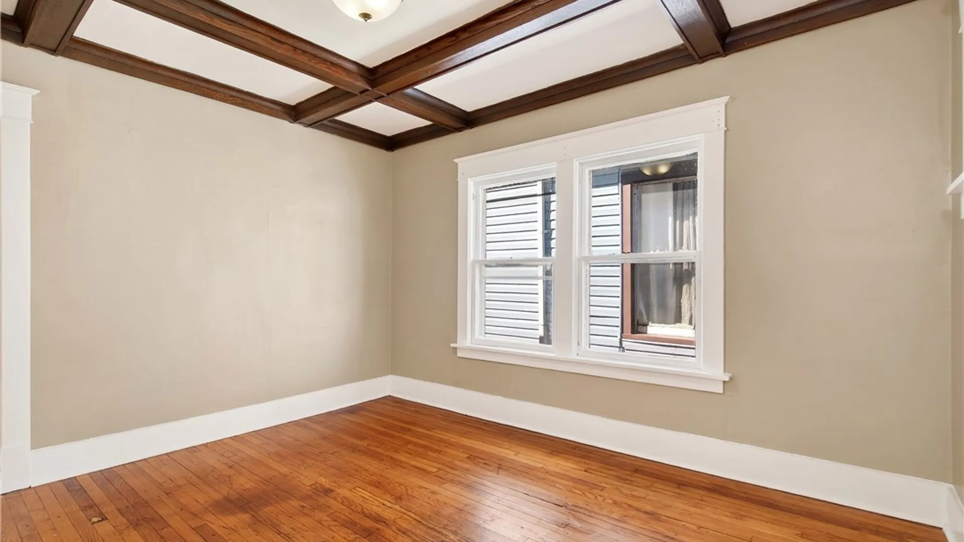 Property at 76 Vernon Place, Buffalo, NY 14214 18