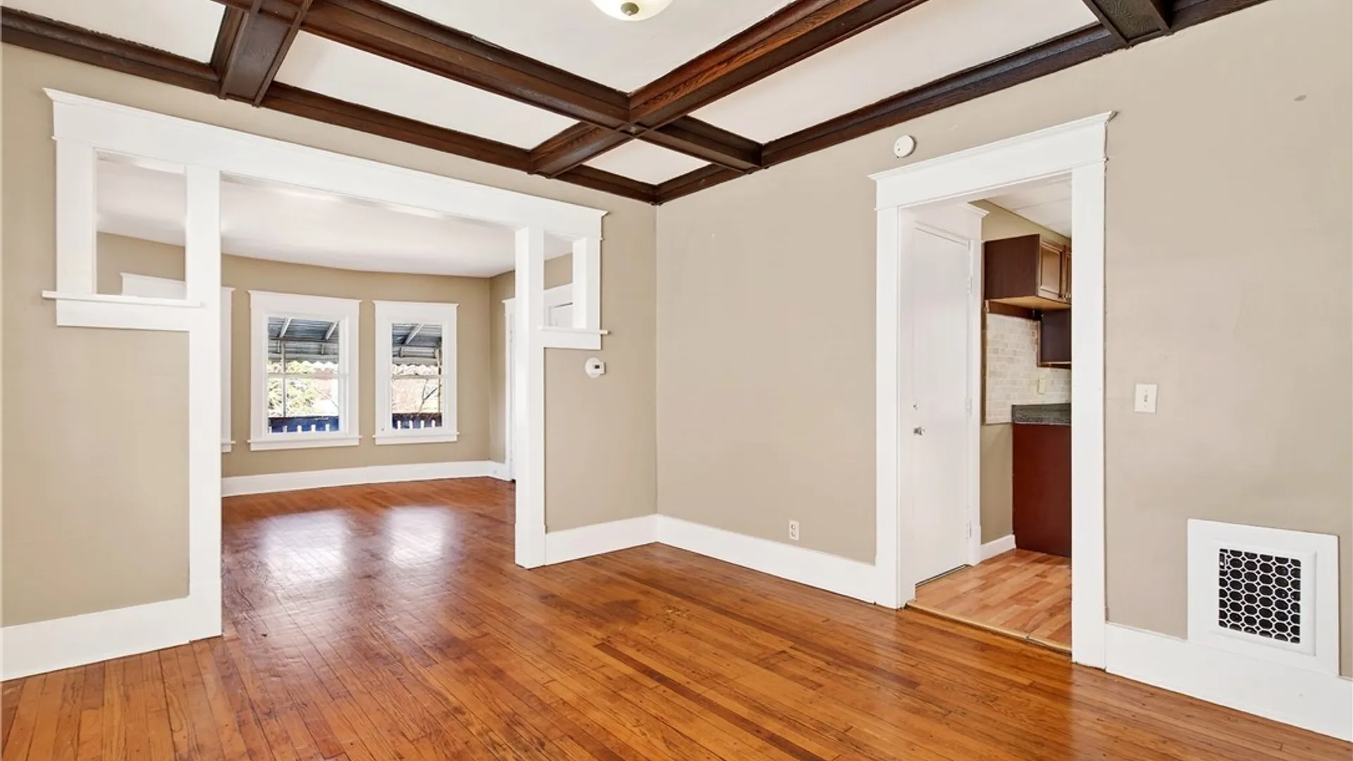 Property at 76 Vernon Place, Buffalo, NY 14214 19