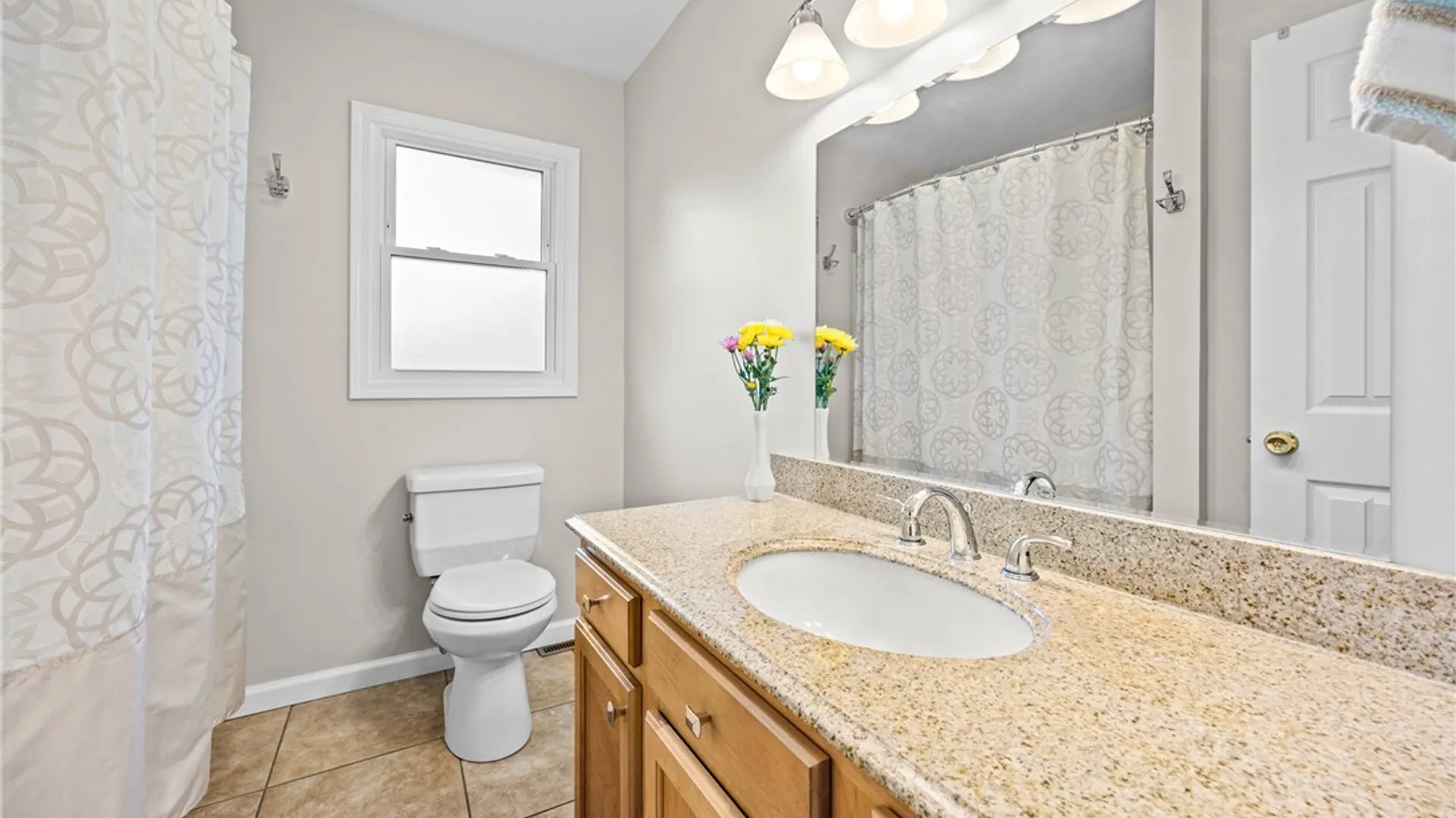 Property at 4 Putting Green Lane, Perinton, NY 14526 25