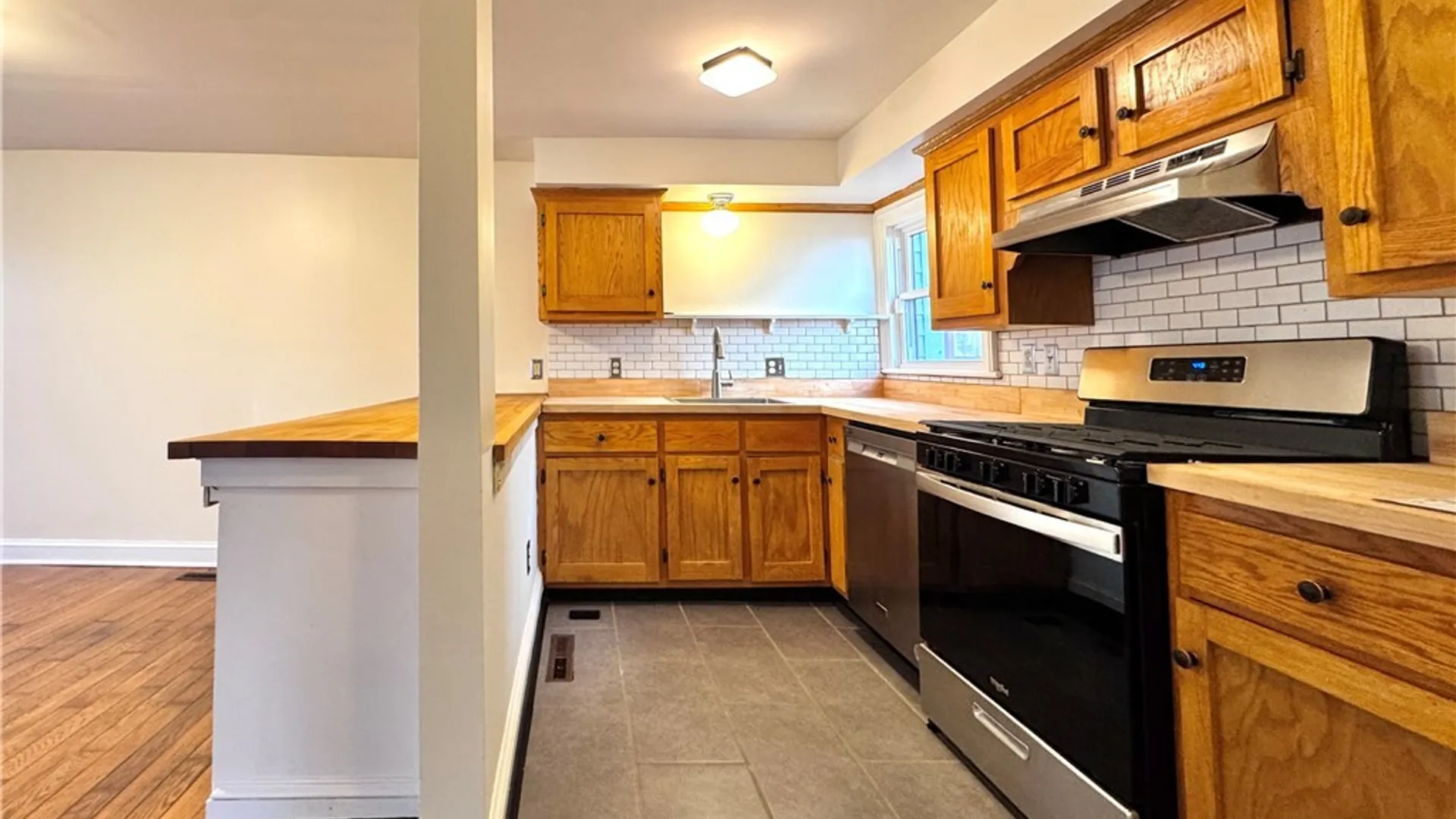 Property at 314 Hawley Avenue, Syracuse, NY 13203 11