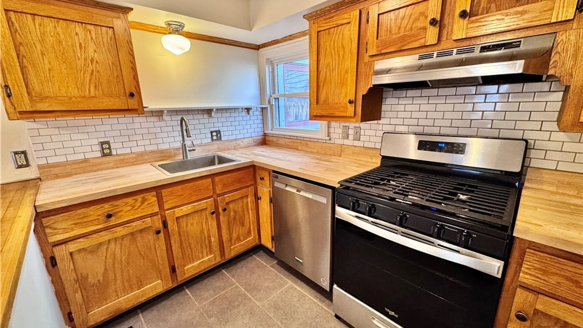 Property at 314 Hawley Avenue, Syracuse, NY 13203 12