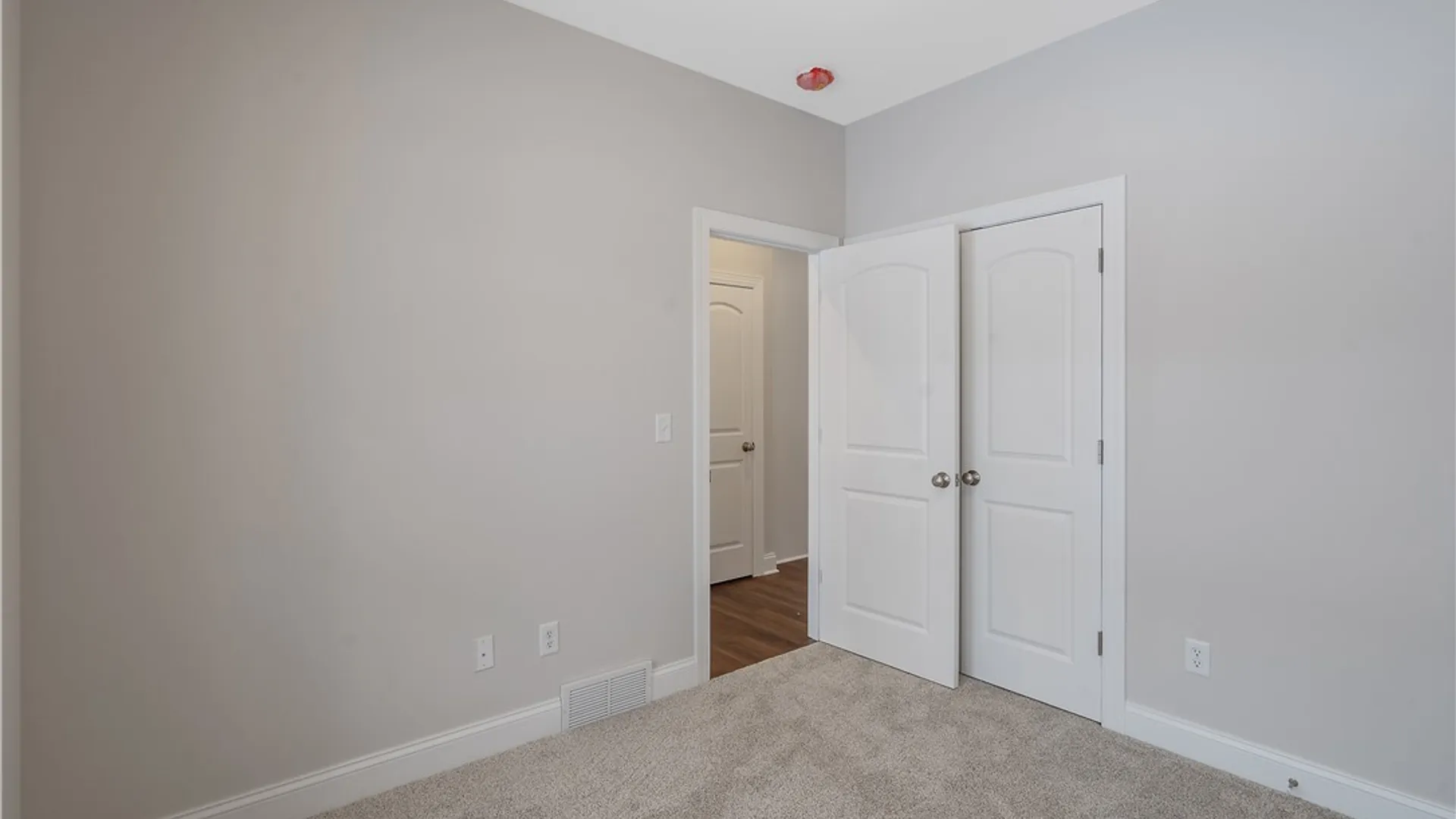 Property at 109 Terwillager Lane, Manlius, NY 13116 15