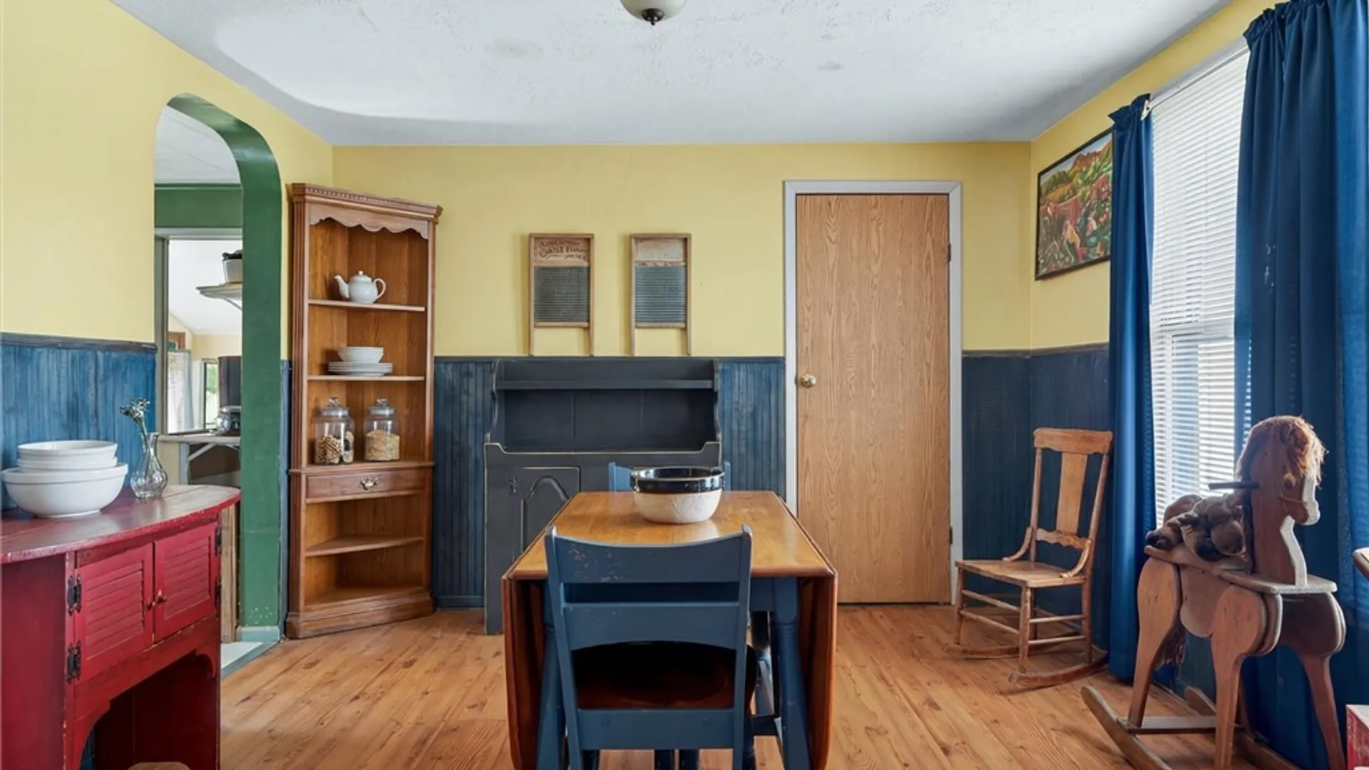 Property at 30 Elm St, Perry, NY 14530 14