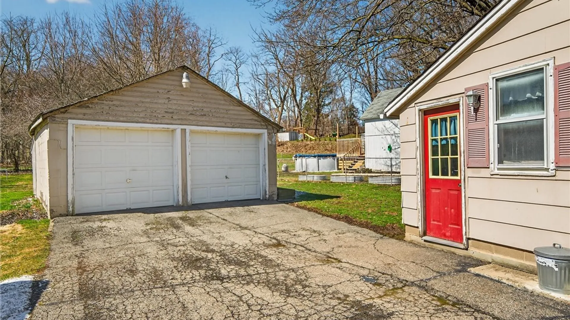 Property at 30 Elm St, Perry, NY 14530 24