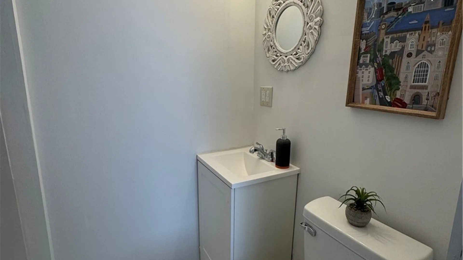 Property at 24 Bloomfield Place, Rochester, NY 14620 14