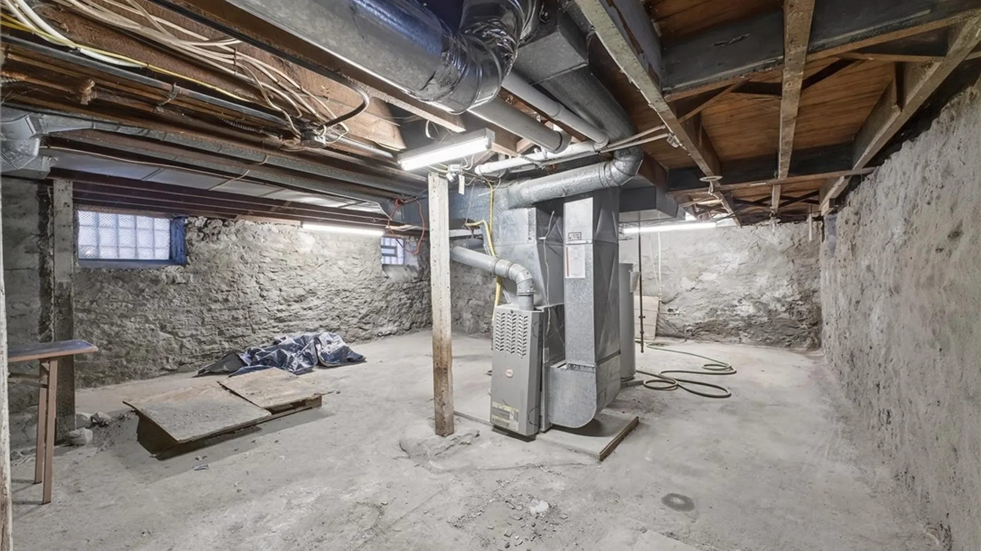 Property at 24 Bloomfield Place, Rochester, NY 14620 27