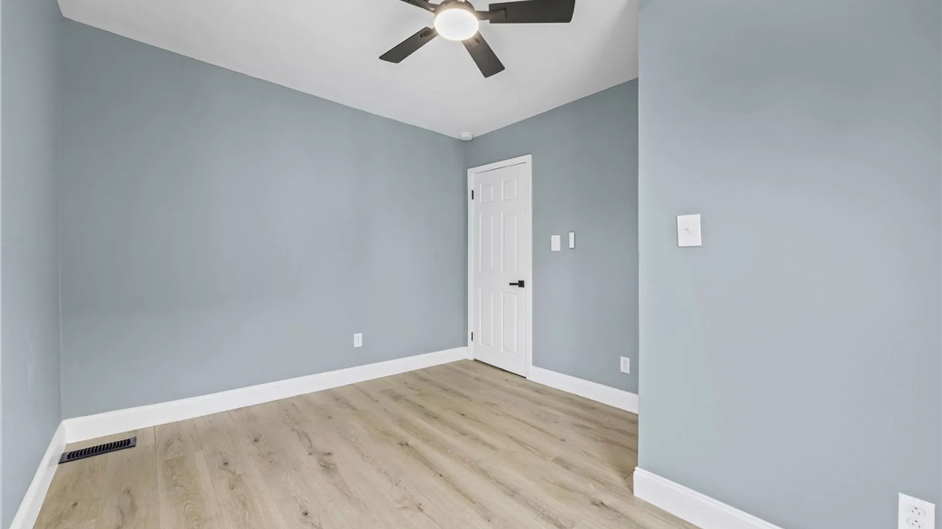 Property at 38 Tracy Avenue, Batavia City, NY 14020 19