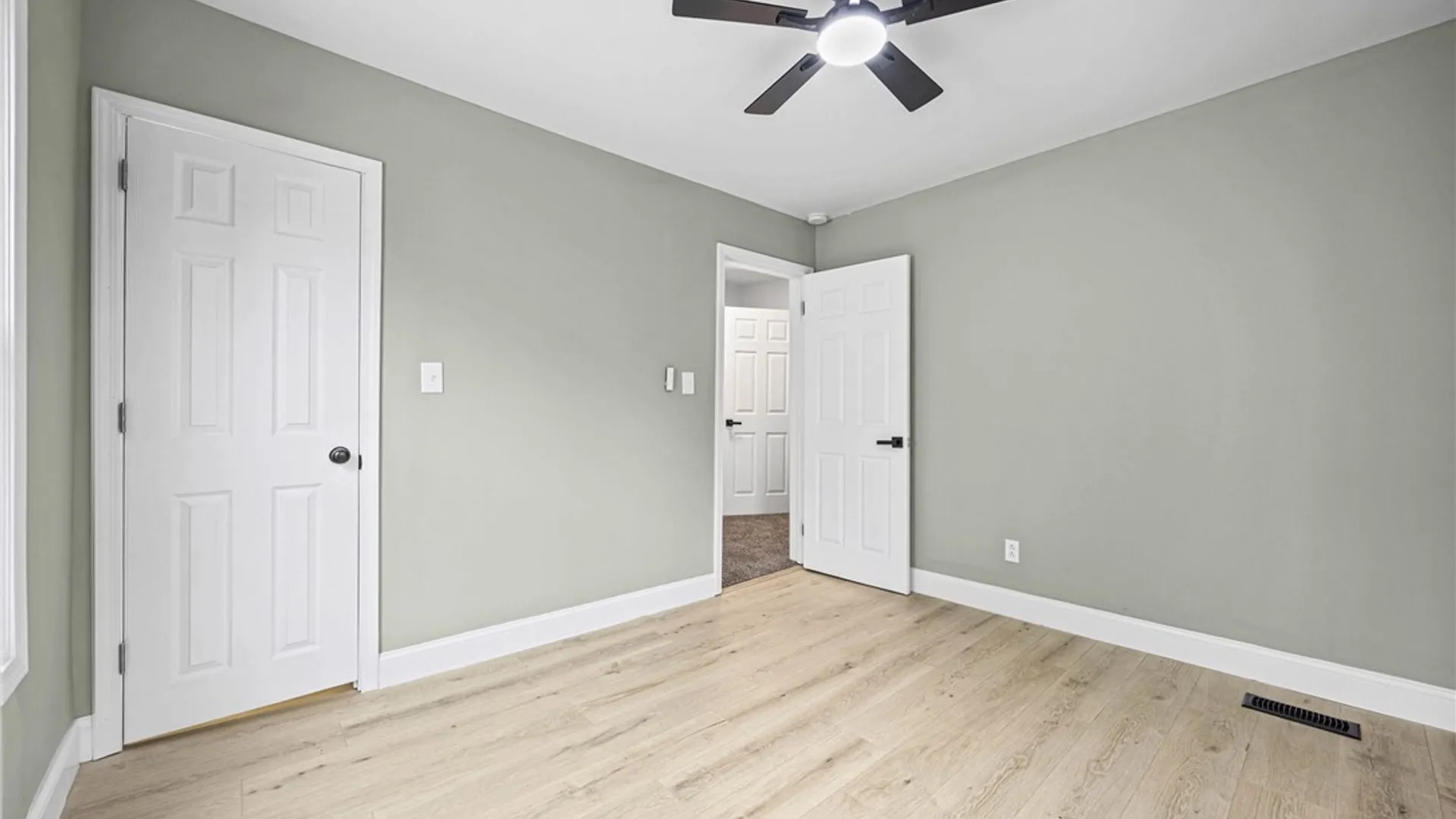 Property at 38 Tracy Avenue, Batavia City, NY 14020 21
