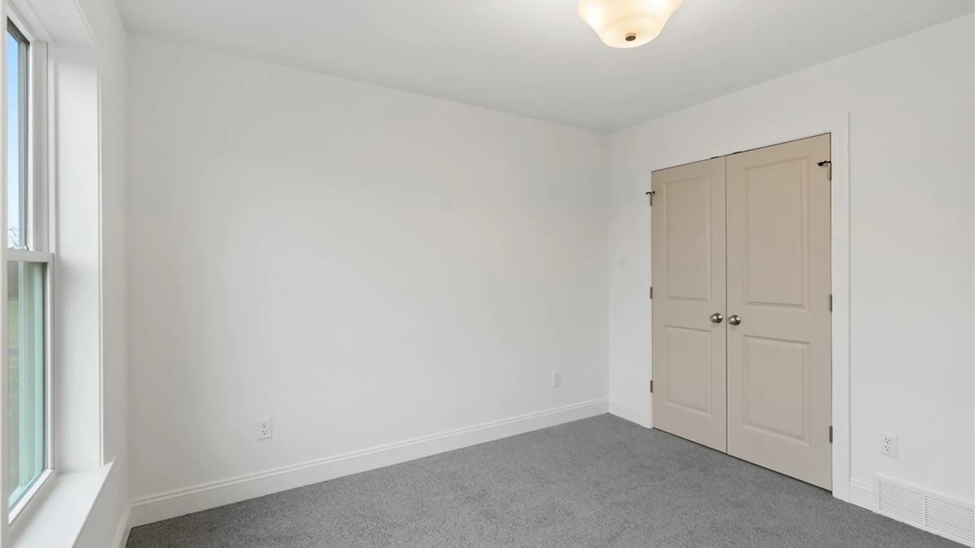 Property at 105 Terwillager Lane, Manlius, NY 13116 20