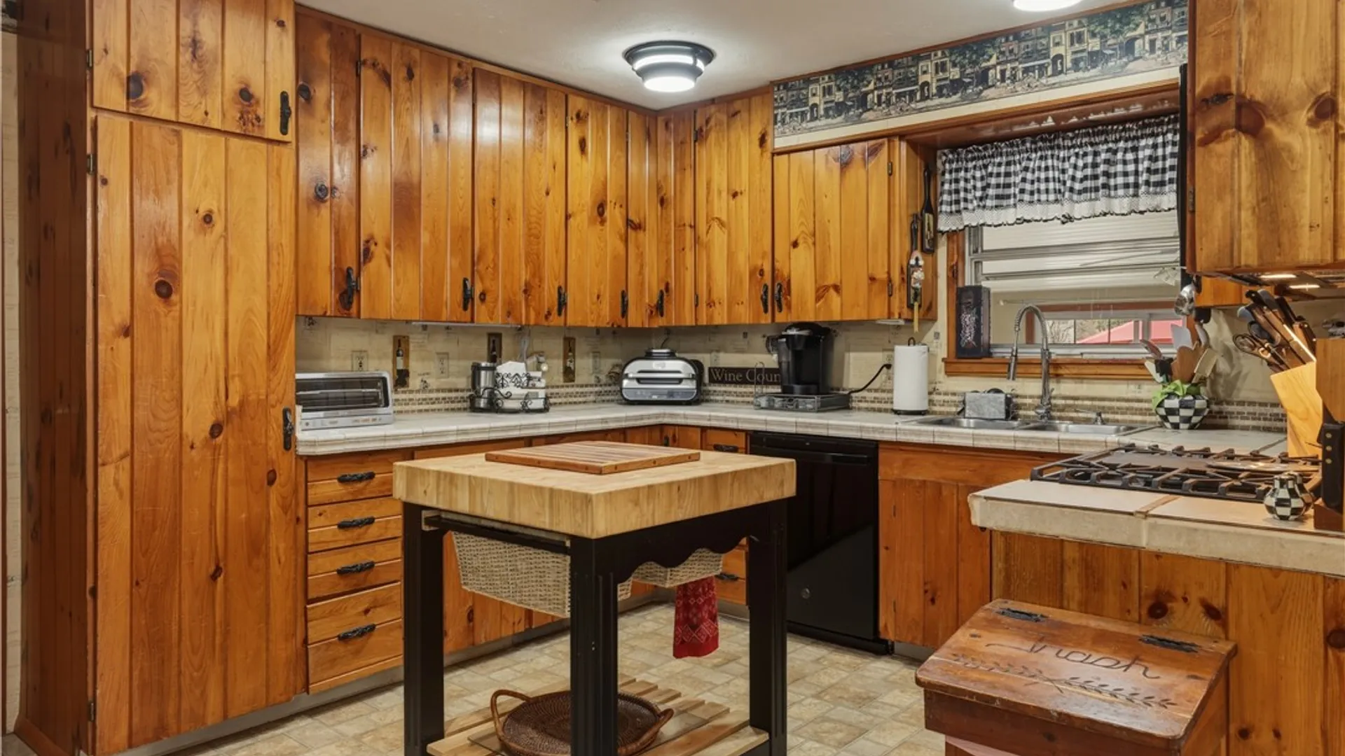 Property at 10 Coleman Avenue, Elmira, NY 14905 16