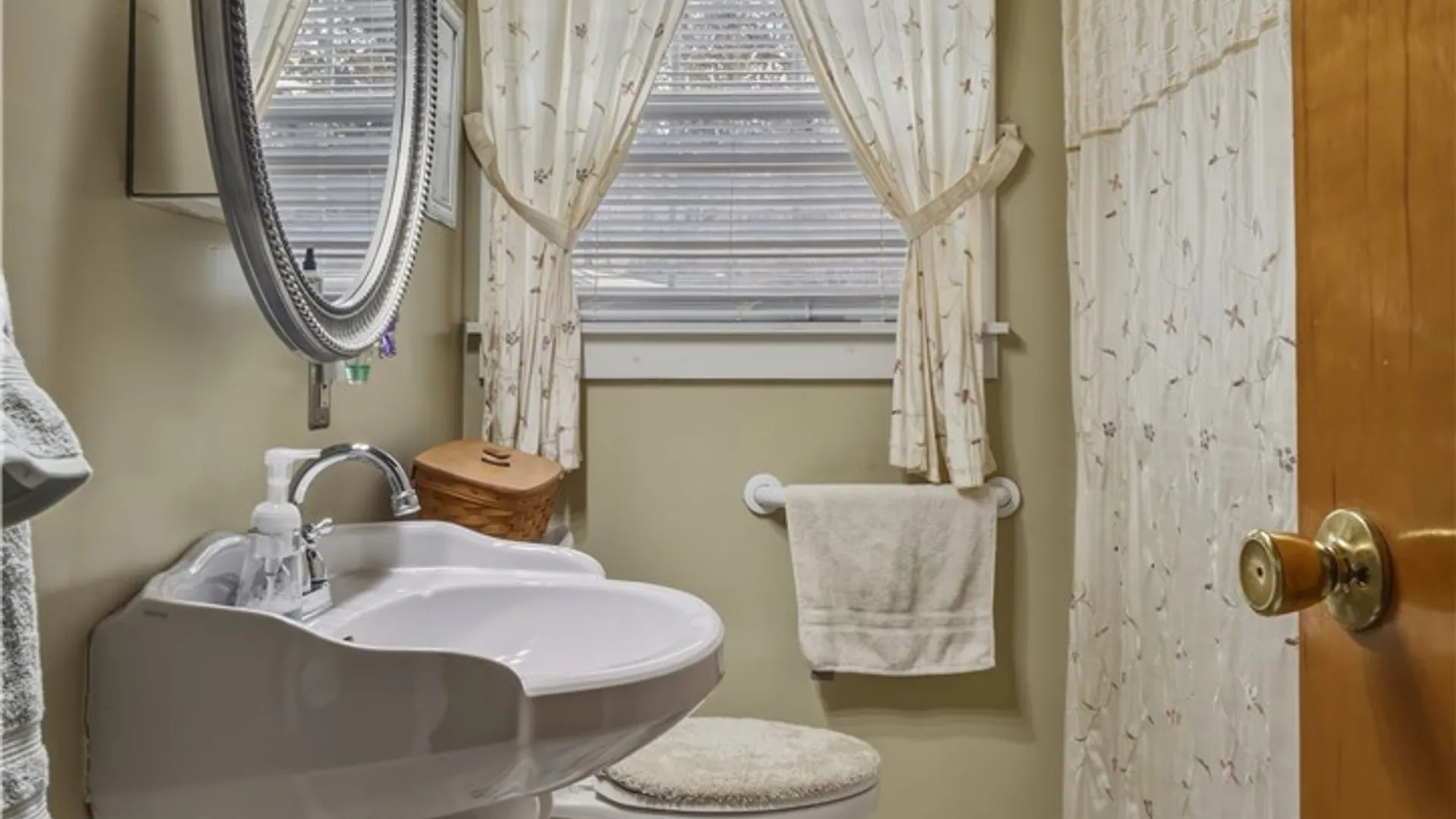 Property at 10 Coleman Avenue, Elmira, NY 14905 29