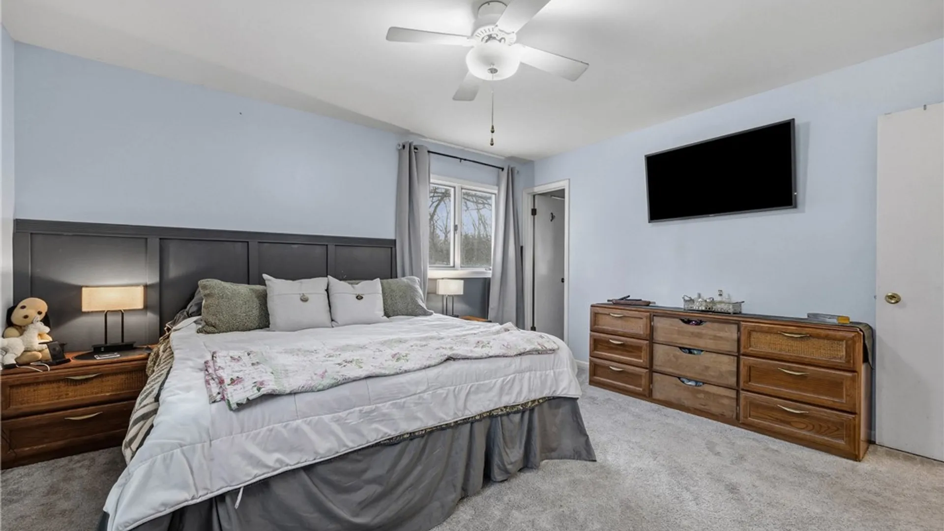 Property at 1738 Creek St, Penfield, NY 14526 18