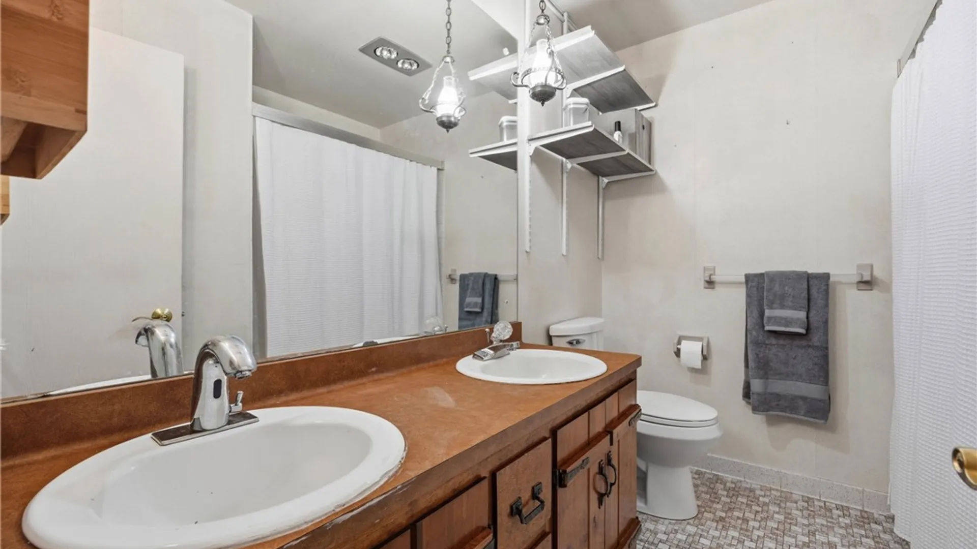 Property at 1738 Creek St, Penfield, NY 14526 25