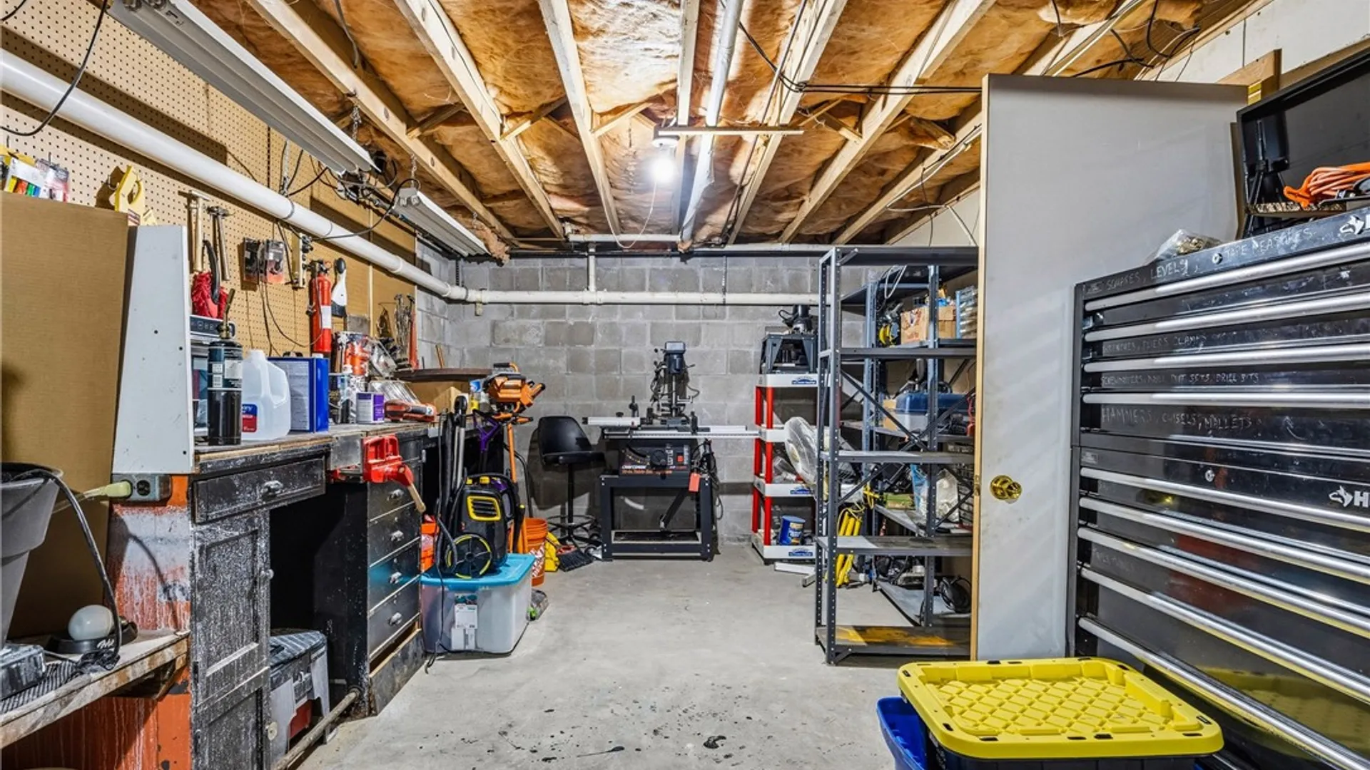 Property at 1738 Creek St, Penfield, NY 14526 40