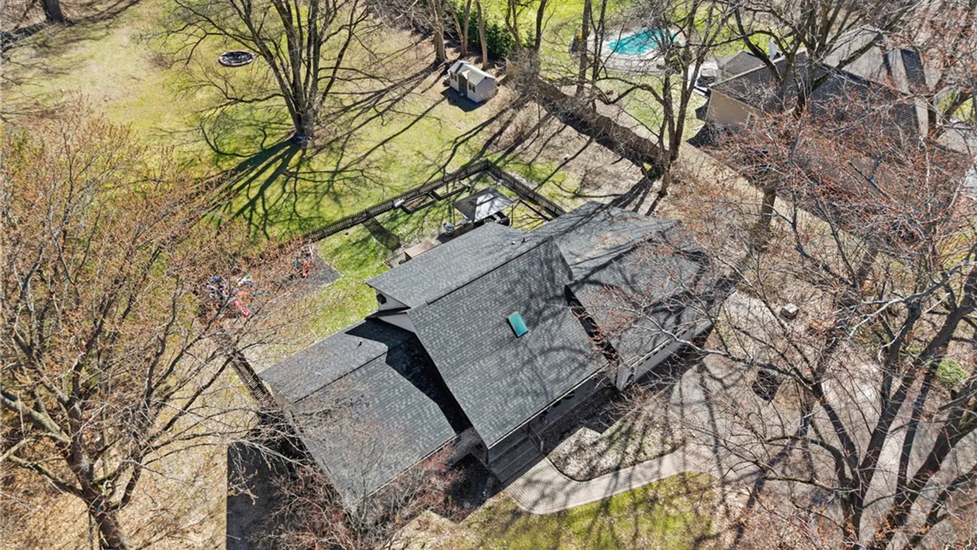 Property at 1738 Creek St, Penfield, NY 14526 44