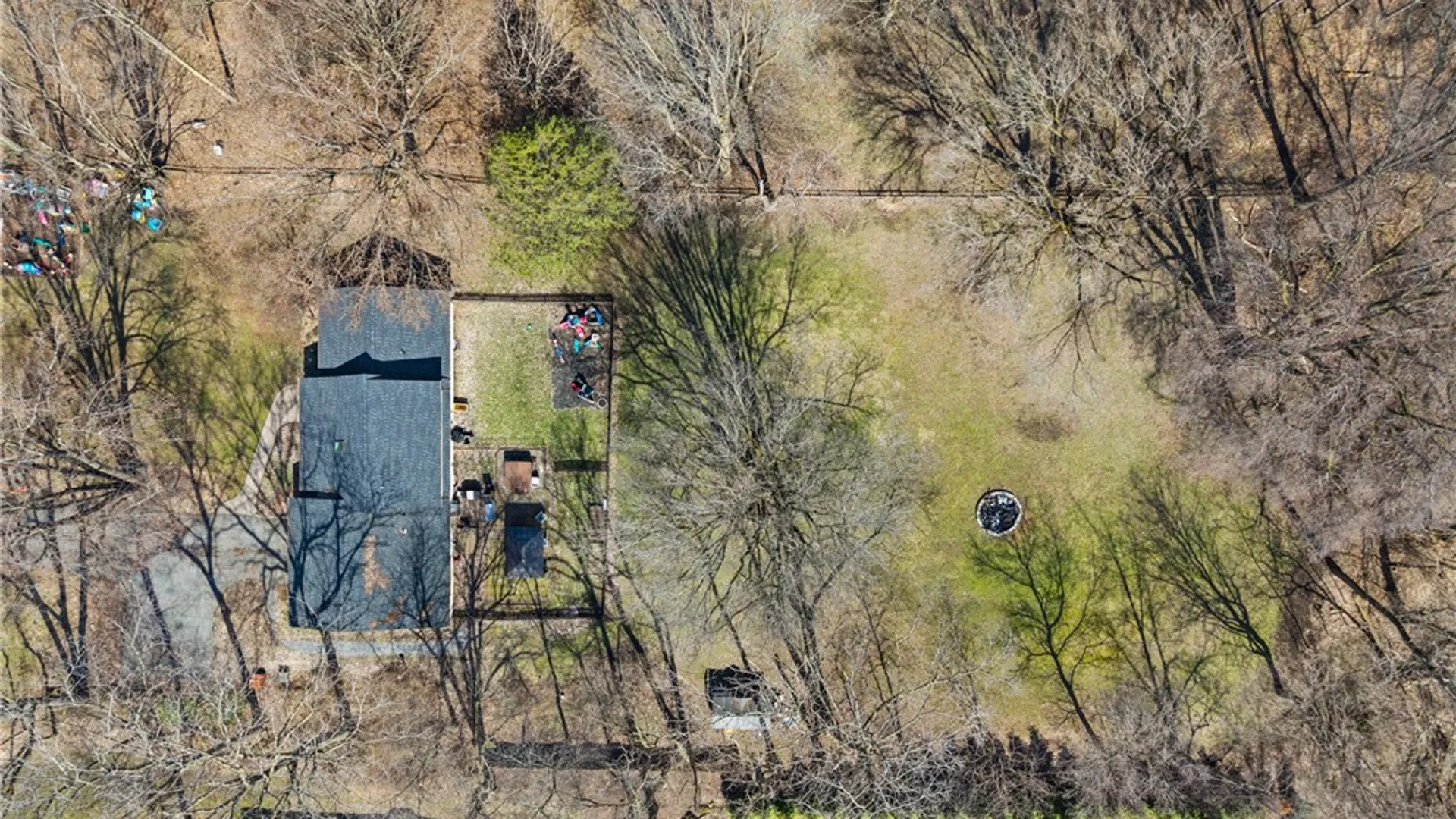 Property at 1738 Creek St, Penfield, NY 14526 45