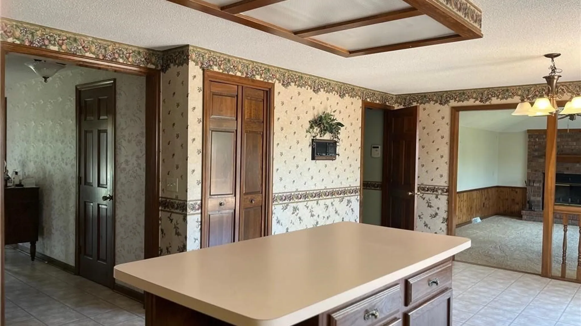 Property at 36 Shadyside Lane, Lancaster, NY 14086 11