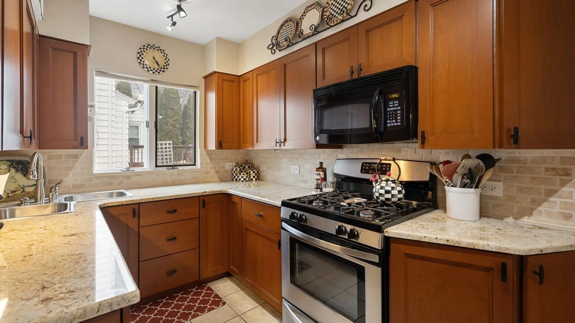 Property at 223 Wellington Road, DeWitt, NY 13214 3