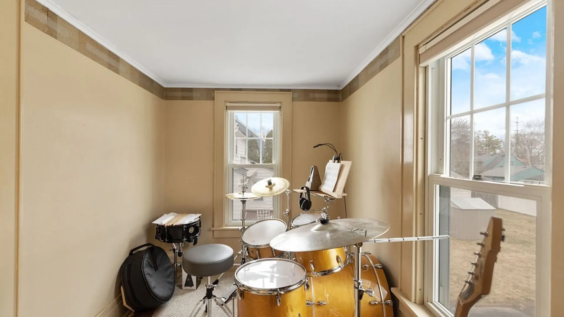 Property at 223 Wellington Road, DeWitt, NY 13214 36