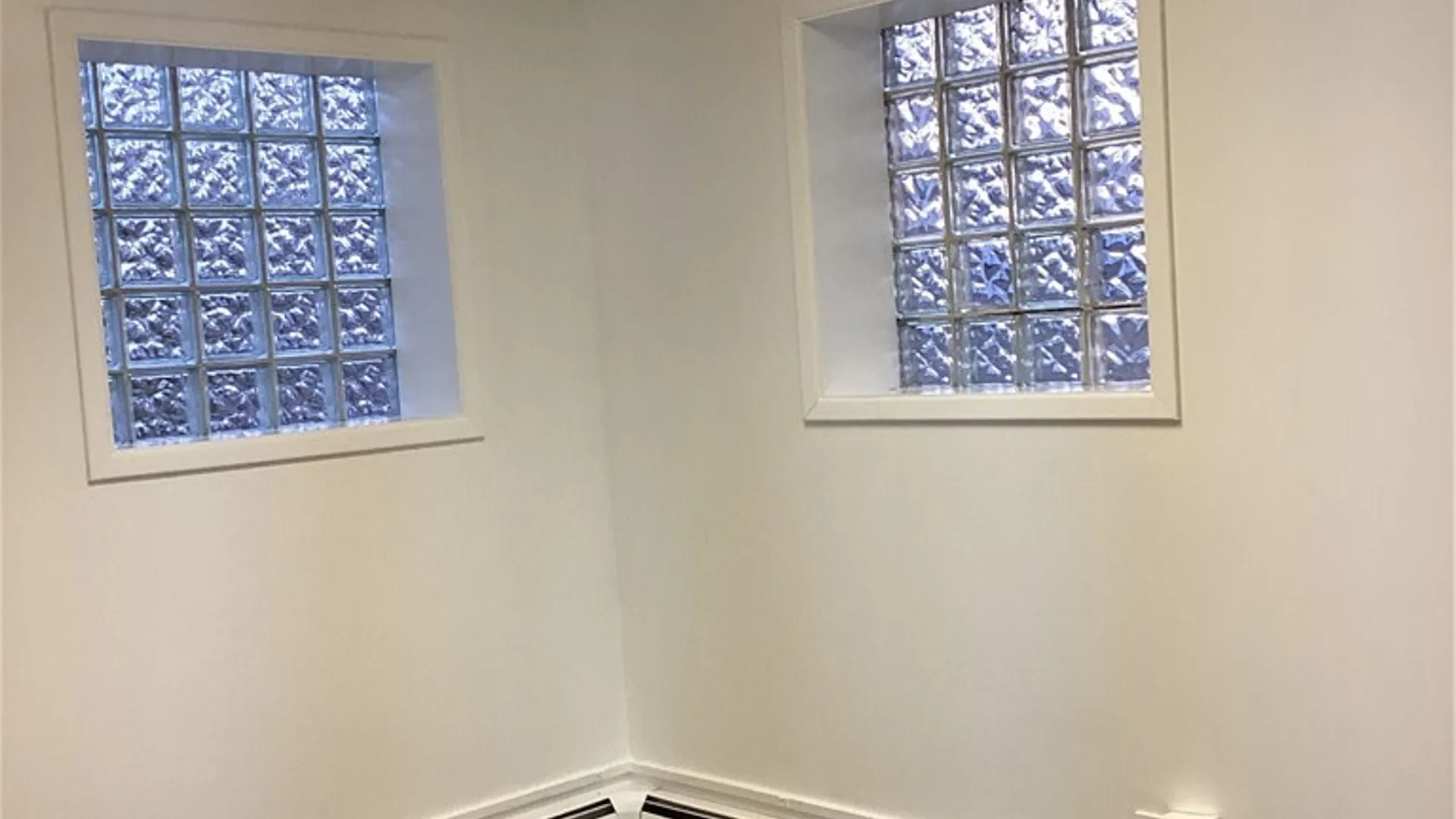 Property at 16 Lincoln Avenue, Rochester, NY 14611 11