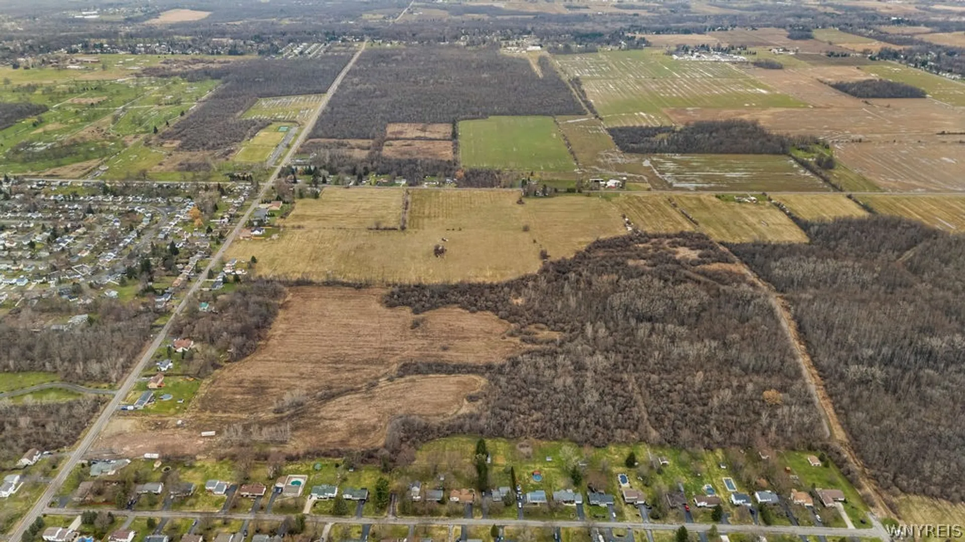 Property at 1000 Ernest Road, Lockport Town, NY 14094 10