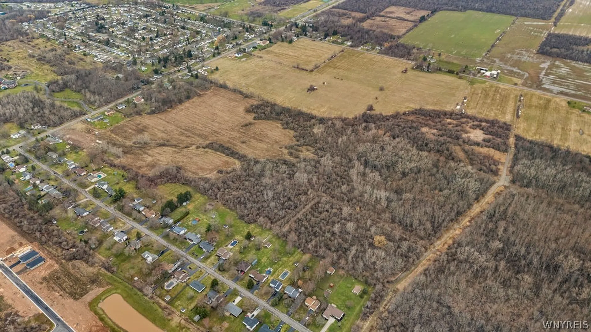 Property at 1000 Ernest Road, Lockport Town, NY 14094 12