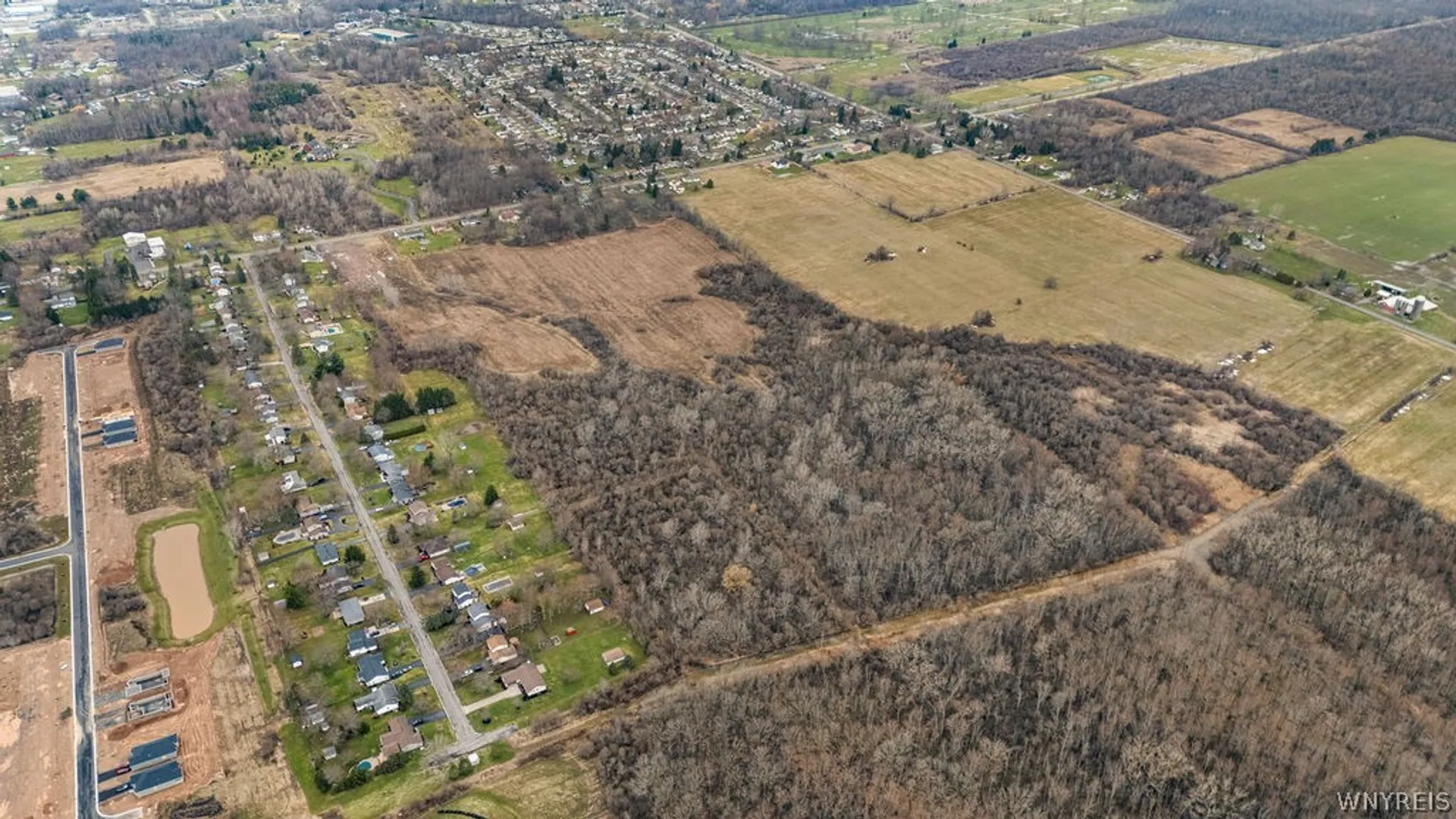 Property at 1000 Ernest Road, Lockport Town, NY 14094 13