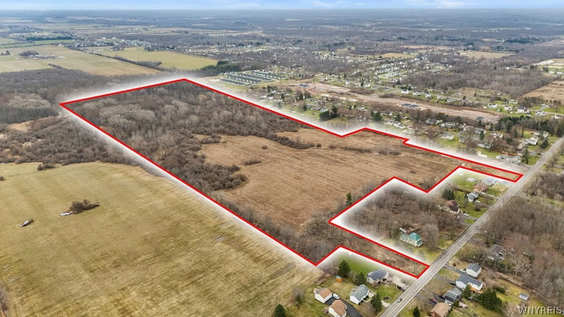 Property at 1000 Ernest Road, Lockport Town, NY 14094 2