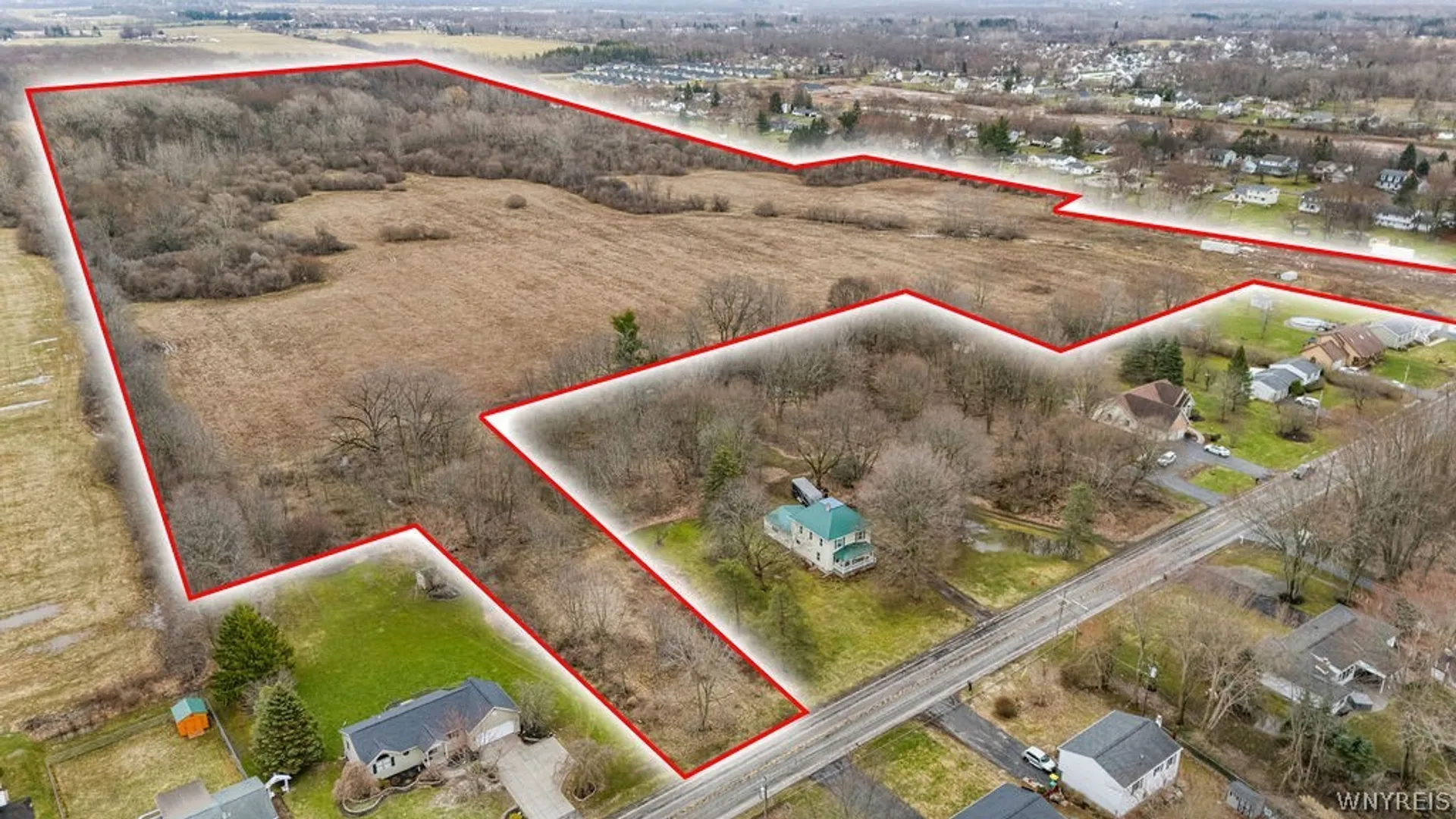 Property at 1000 Ernest Road, Lockport Town, NY 14094 3