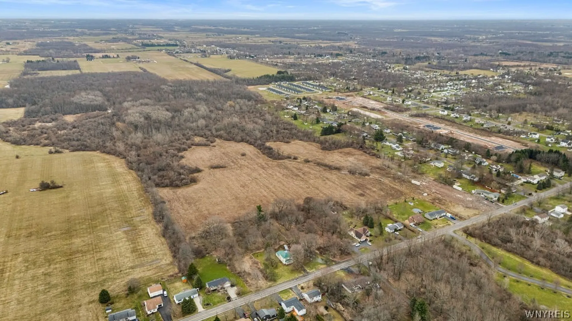 Property at 1000 Ernest Road, Lockport Town, NY 14094 6