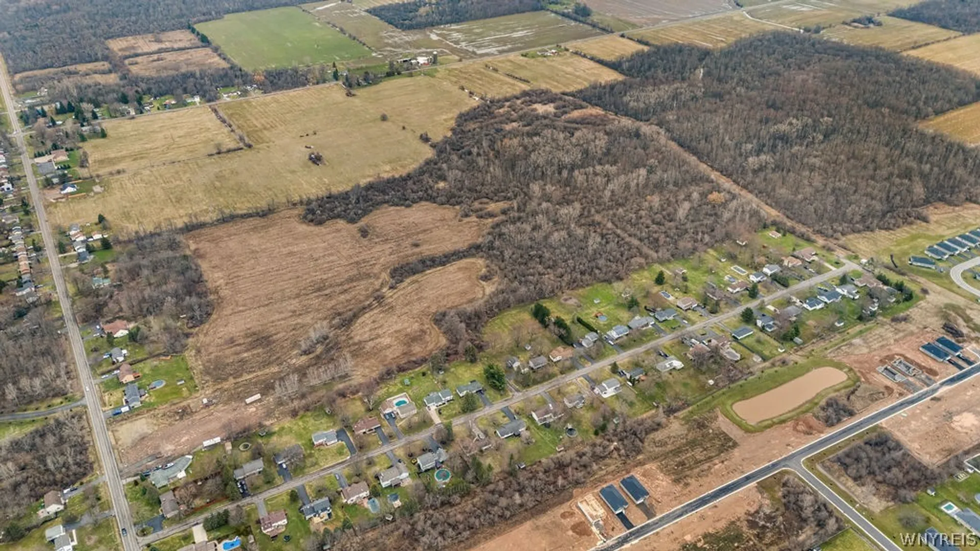 Property at 1000 Ernest Road, Lockport Town, NY 14094 9